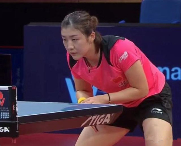 姑娘们都以 姑娘们都以