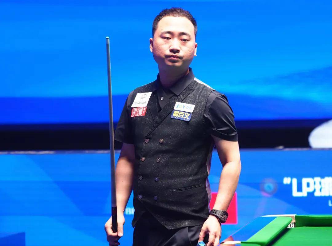 詹姆斯毫不 詹姆斯毫不